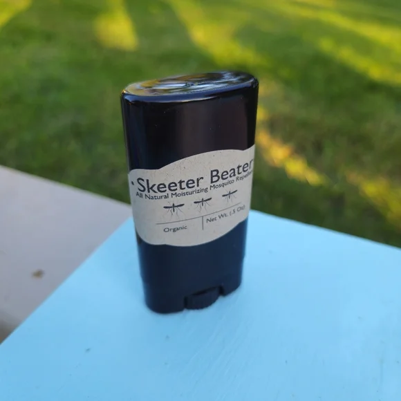 .5 oz Organic Mosquito Repellent Moisturizing Stick - Picture 2 of 3